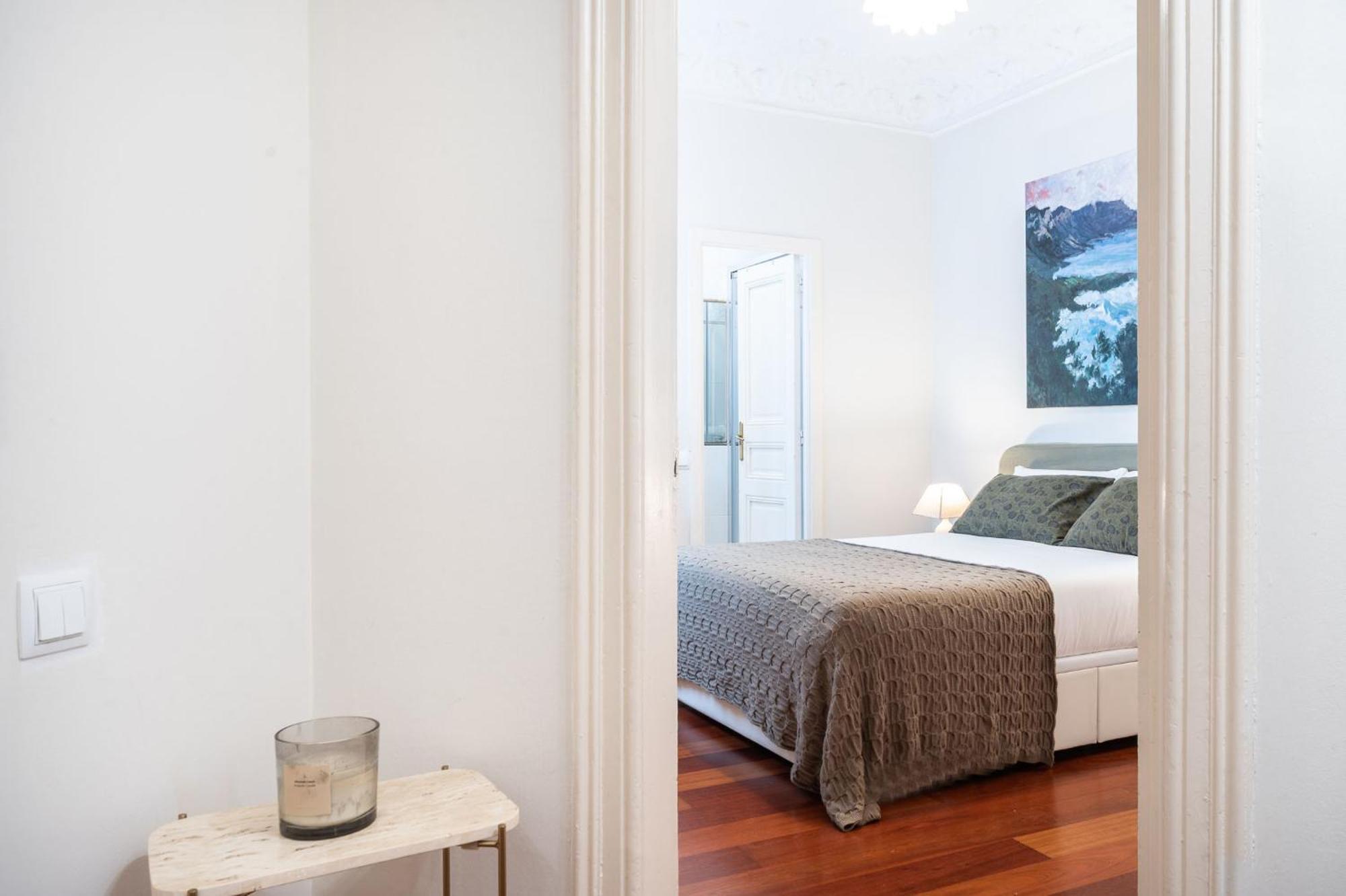 Apartament Modernist In The Location Barcelona